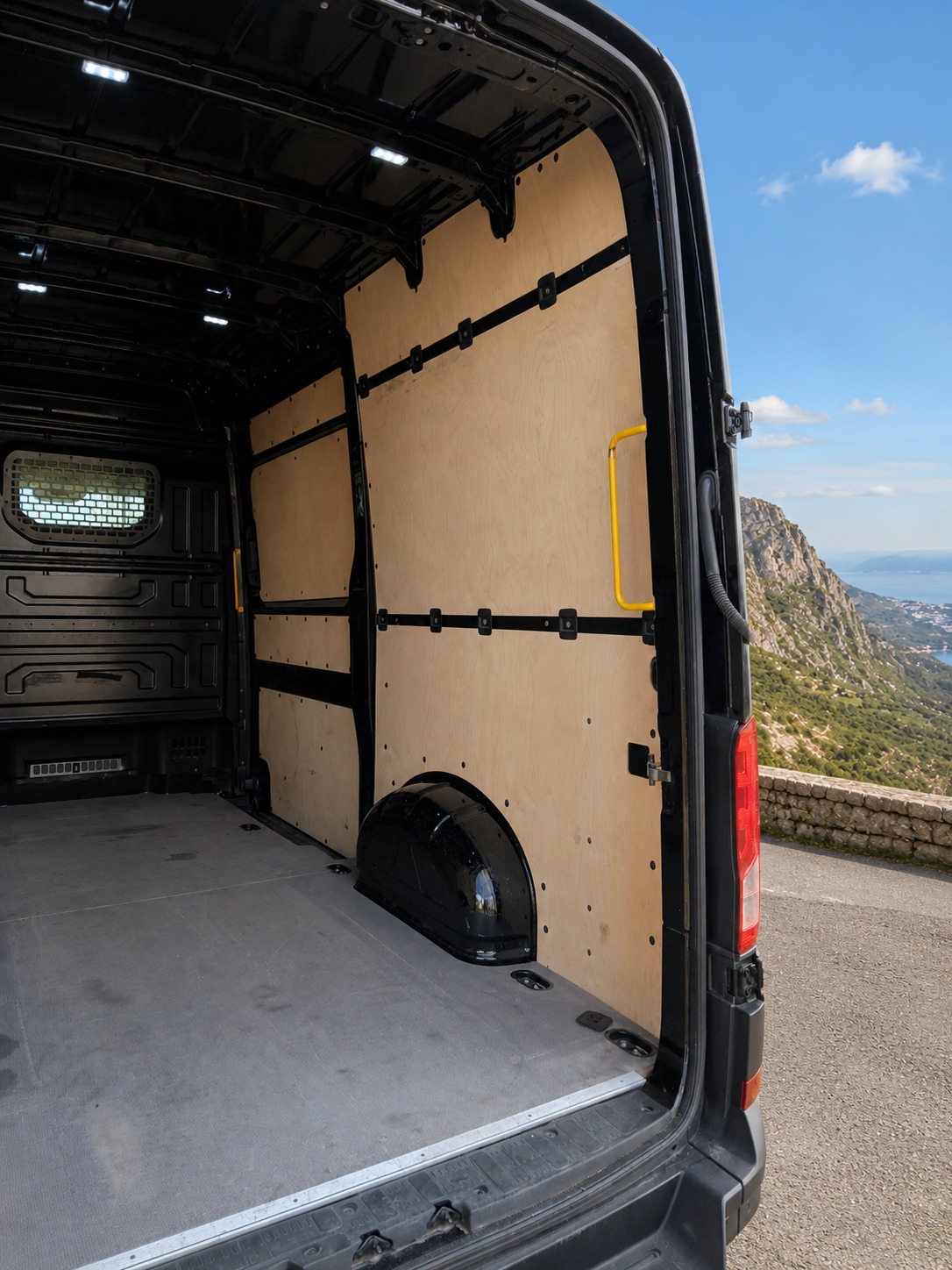 Clean cargo space